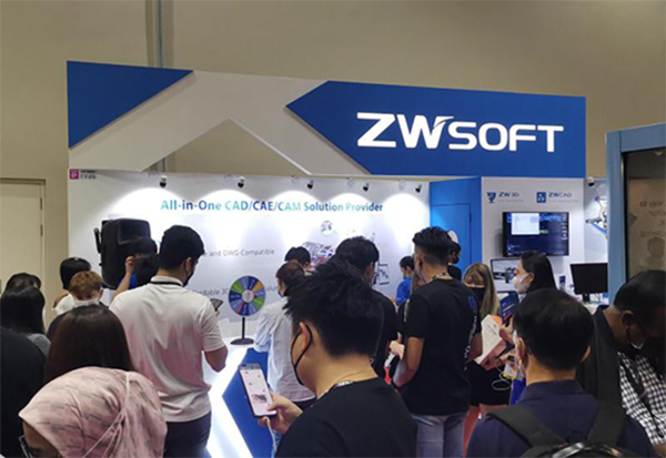 Figure 6. Many visitors joined in the lucky draw.