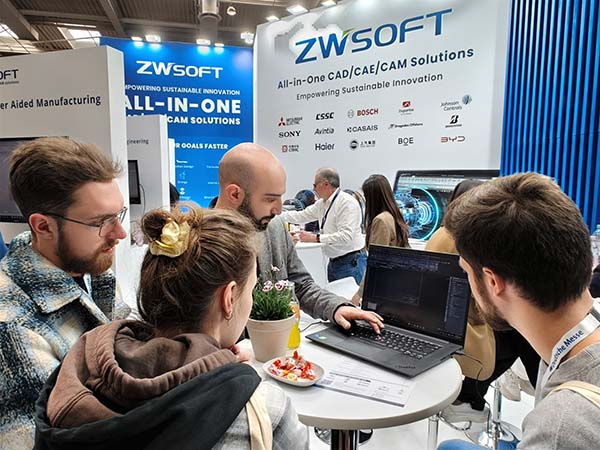 Team kỹ thuật ZWSOFT giới thiệu ZWCAD