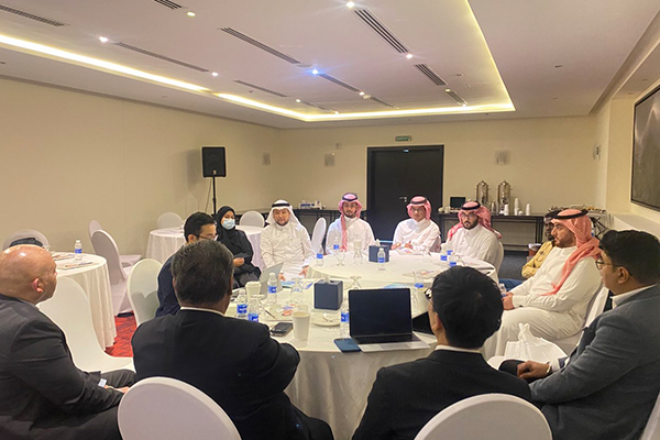 ZWSOFT team discussed with resellers